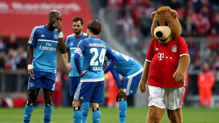 Eine HSV-Klatsche nach der anderen. In den letzten Jahren war für die Hanseaten nichts zu holen in der Allianz Arena. Hier eine kleine Zeitreise über die jüngsten, meist sehr hohen Niederlagen,  in München. Ein Erfolgserlebnis ist schon lange her ...