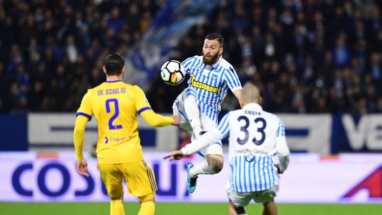 Aufsteiger SPAL Ferrara kann Juventus einen Punkt abringen.