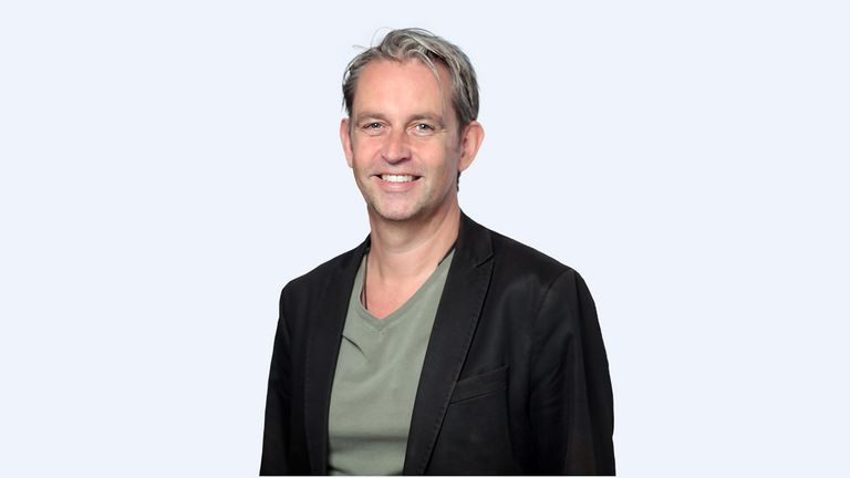 Maik Nöcker ist Sky Moderator und Kult-Podcastler.