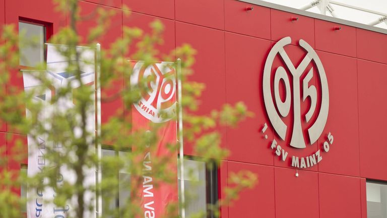 Die Verantwortlichen bei Mainz 05 üben Kritik an den Ansetzung der DFL.