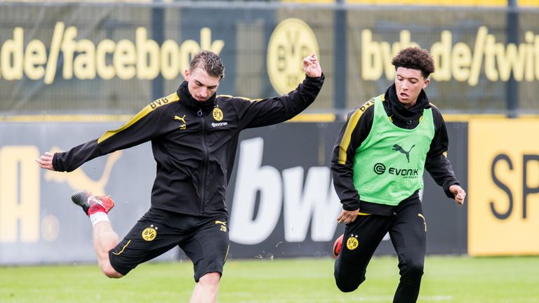 BVB-Trainer Peter Stöger kann wieder mit Maximilian Philipp (l.) und Jaden Sancho planen.