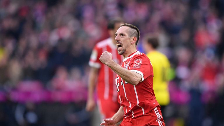 Franck Ribery erzielt das 5:0 gegen Dortmund.