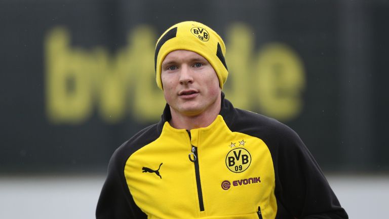 Sebastian Rode steigt ins Aufbautraining ein.