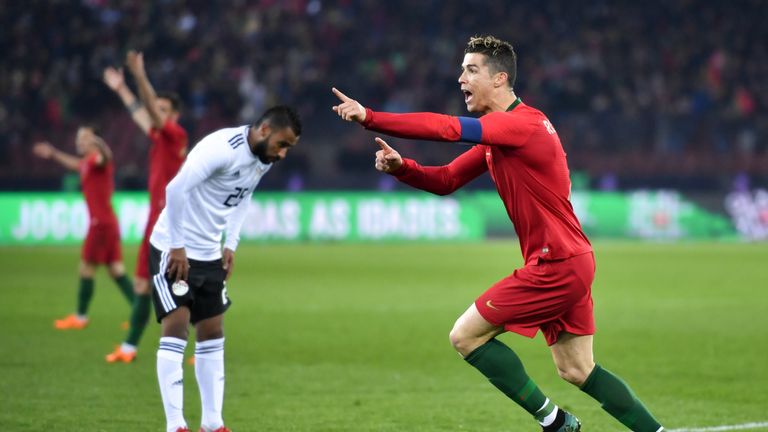 Ronaldo bewahrt Europameister Portugal vor einer Pleite.