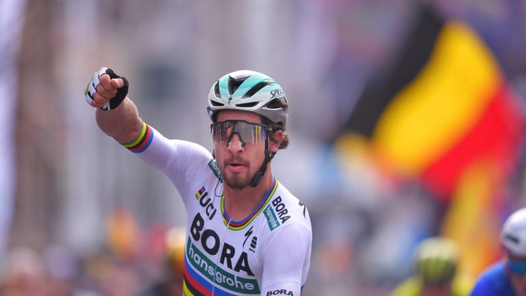 Weltmeister Peter Sagan gewinnt den Halbklassiker Gent-Wevelgem.