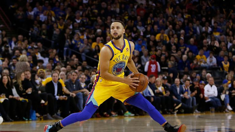 Steph Curry greift in seiner Freizeit des öfteren zum Golfschläger.