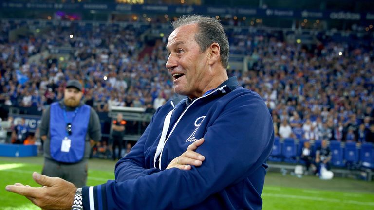 Huub Stevens könnte bald in den S04-Aufsichtsrat gewählt werden.