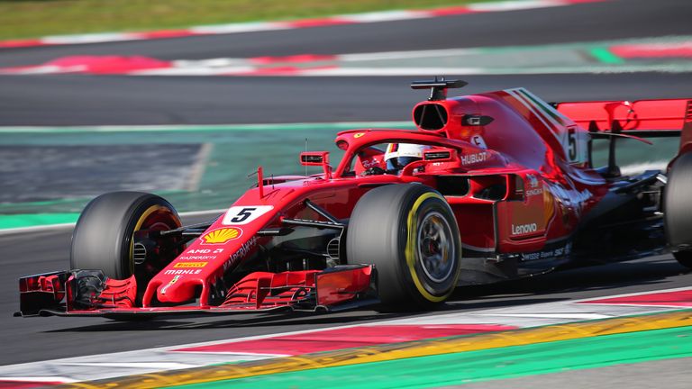 2018: Heuer soll es endlich soweit sein. Vier Jahre der Titellosigkeit sind genug. Loria ist der Name von Vettels Ferrari in dieser Saison. Ob der Name auch das schönste Auto seiner Karriere betitelt, sei jedem selbst überlassen.