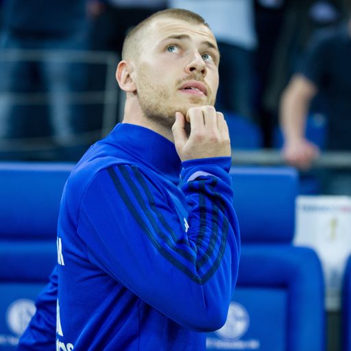 Abschied beschlossen? Meyer löscht S04 in den sozialen Netzwerken