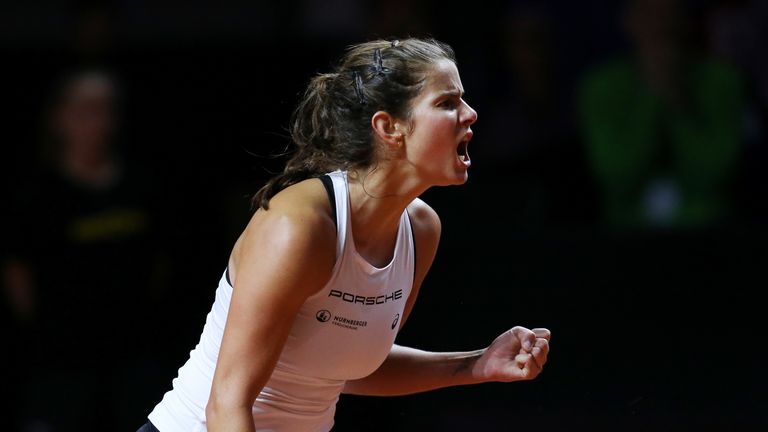 Eine wie ausgewechselt aufspielende Julia Görges besiegt Karolina Pliskova und wahrt damit die Final-Chance des deutschen Fed-Cup-Teams.