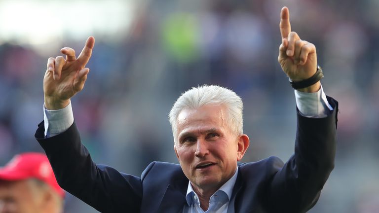 Bei den Bayern absolviert er aktuell seine dritte Amtszeit als Coach. Seine Erfolge sind beeindruckend, für beide Vereine. Am kommenden Samstag will er aber mit seinem Herzensverein, gegen seinen anderen Herzensverein gewinnen.