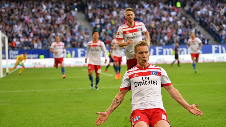 Der Hamburger SV wittert wieder Morgenluft im Kampf um den Klassenerhalt.