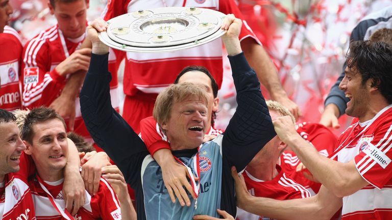 8 MEISTERTITEL: Oliver Kahn (1997, 1999, 2000, 2001, 2003, 2005, 2006, 2008)