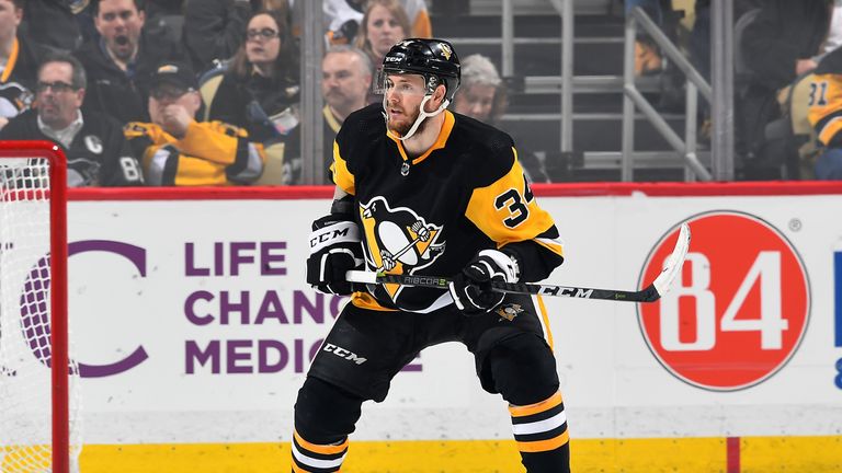 Tom Kühnhackl steht mit den Pittsburgh Penguins im den NHL-Playoffs.