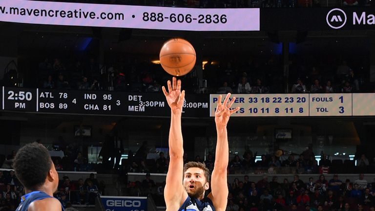 Kleber gelang mit elf Punkten und zehn Rebounds ein Double-Double.