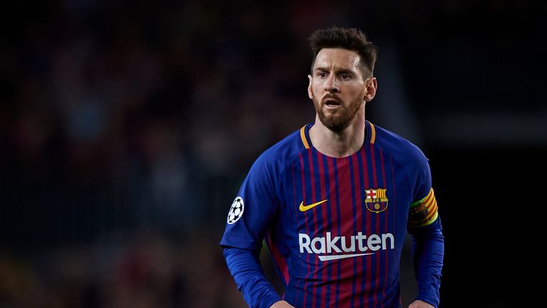 Mit sechs Treffern ist Barcas Superstar Lionel Messi klar erfolgreichster Torschütze der Katalanen in der Champions League. Gegenüber seinem galaktischen Dauerrivalen CR7 nimmt sich diese Quote bescheiden aus. Und wie mager seine Sturmkollegen agieren, zeigt  diese erstaunliche Statistik: die zweitmeisten Treffer des FC Barcelona kamen in diese CL-Saison durch Eigentore des Gegners zustande. 