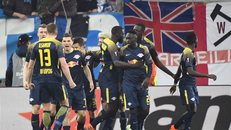 In Marseille erlebt das Team von RB Leipzig in einem packenden Spiel ein Wechselbad der Gefühle.