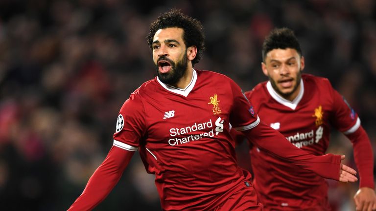Er ist der Offensiv-Shooting-Star der Stunde: Mohamed Salah glänzt als Top-Torschütze der Premier League (29 Treffer) ebenso wie in der Champions League (sieben Tore bei neun Einsätzen). Und diese Traumquote gab's für Klopp zum Schnäppchenpreis: Gerade mal 42 Millionen Euro überwiesen die Reds für den torhungrigen Ägypter im Jahr 2017. Seinen Marktwert hat der 25-Jährige mittlerweile locker verdoppelt - und steht bereits auf dem Wunschzettel der ersten Garde der europäischen Topklubs.
