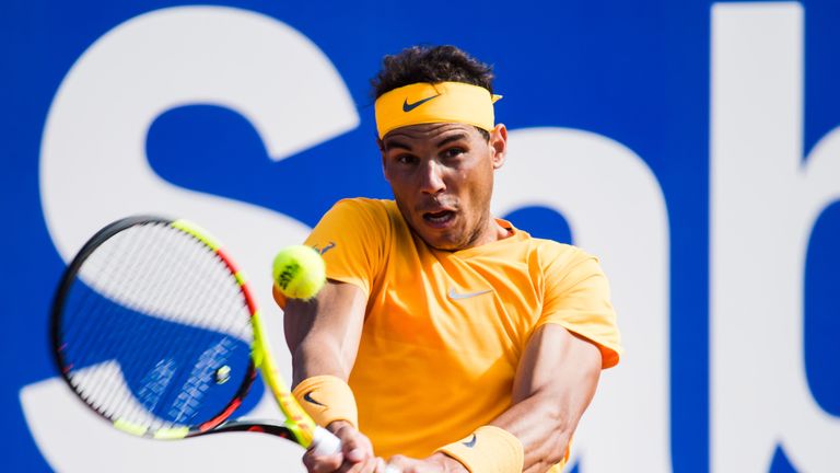 Rafael Nadal greift auf Sand nach dem nächsten Titel.
