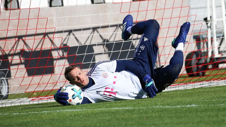 Manuel Neuer macht nach seinem Mittelfußbruch weiter Fortschritte. (Quelle: twitter.com/fcbayern)