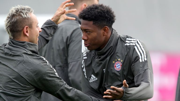 Rafinha (l.) wird höchstwahrscheinlich David Alaba gegen Real Madrid ersetzen.