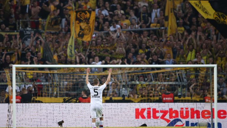 Emotionale Ruckkehr Sven Bender Lasst Sich In Dortmund Feiern Fussball News Sky Sport