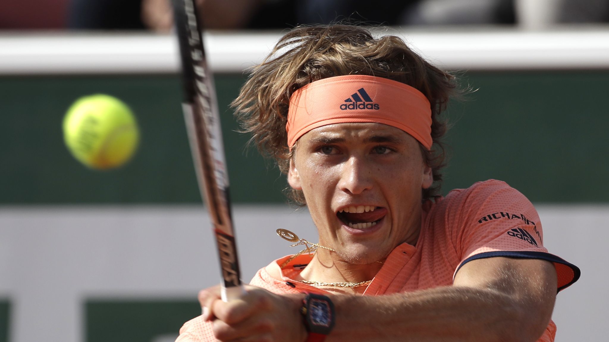 Zverev startet mit lockerem AuftaktSieg in die French Open Tennis