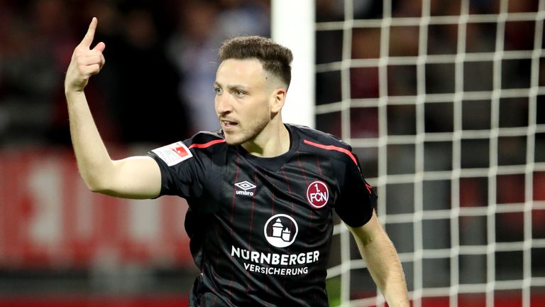 Kevin Möhwald wechselt von Nürnberg zu Werder Bremen.