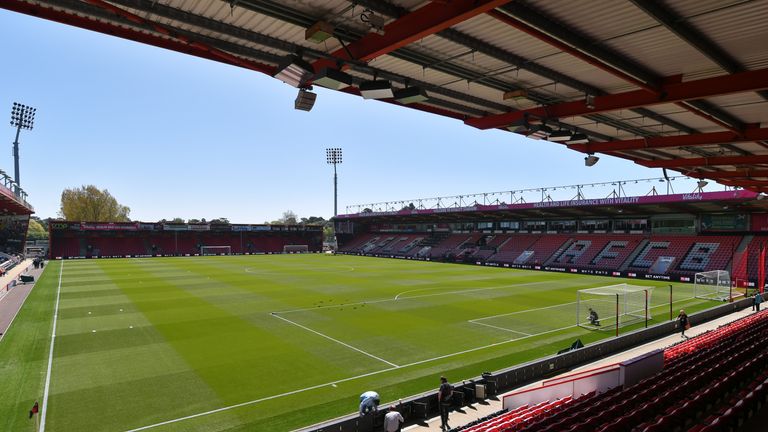 In der Premier League ist das Vitality Stadium des AFC Bournemouth das letzte Stadion das noch keine neumodische Arena ist. 11464 Fans finden hier Platz.