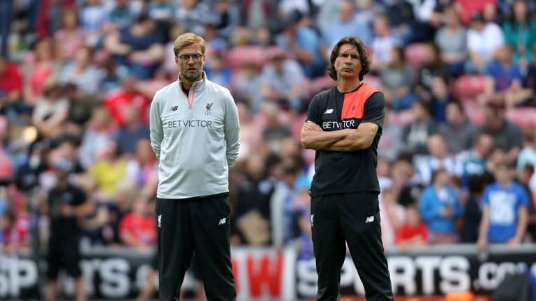 Zeljko Buvac (r.) ist seit 17 Jahren Jürgen Klopps Co-Trainer.