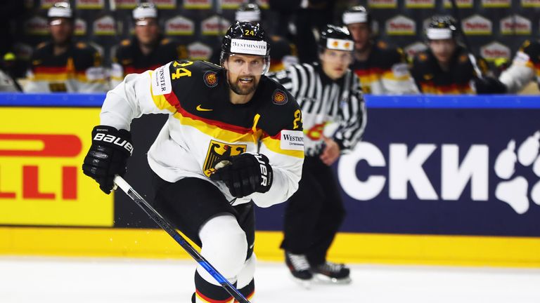 Dennis Seidenberg führt die deutsche Nationalmannschaft bei der WM in Dänemark als Kapitän aufs Eis. 
