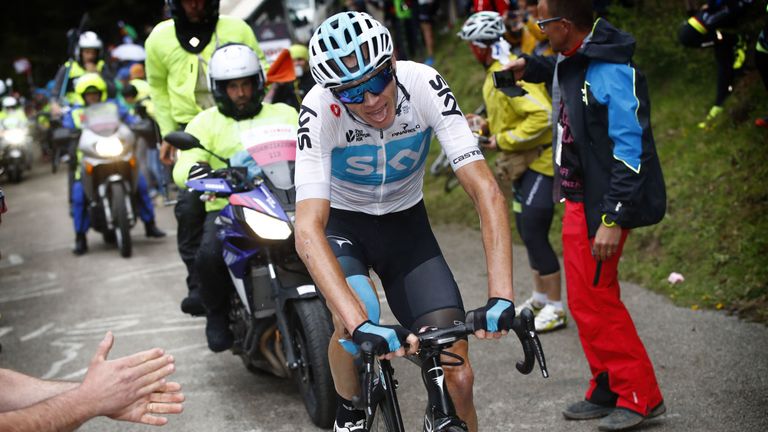 Christopher Froome demontiert beim Giro die Konkurrenz.