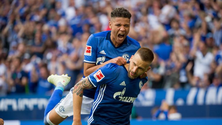 Amine Harit setzt sich in der Wahl zum Rookie des Jahres gegen sieben Kandidaten durch.