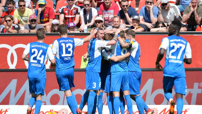 Holstein Kiel ist die Tormaschine der 2. Liga! 71 Tore erzielten die Störche in den 34 Spielen.