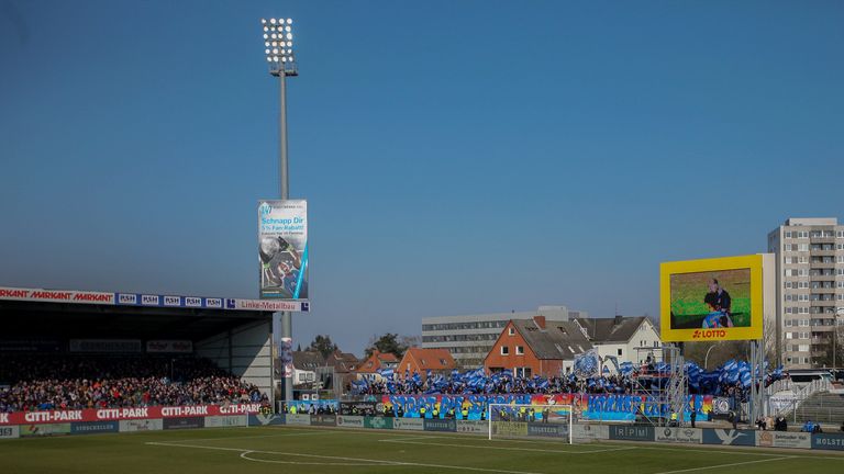 Das Stadion von Holstein Kiel ist nach den Richtlinien der DFL zu klein für die Bundesliga.