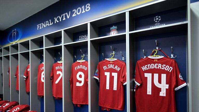 Noch ein kurzer und kleiner Blick in die heilige Kabine ...