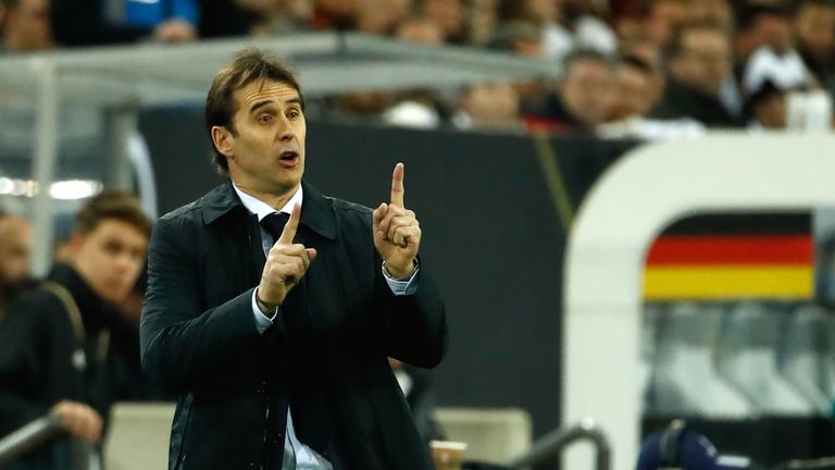 Julen Lopetegui verlängert als spanischer Nationaltrainer.