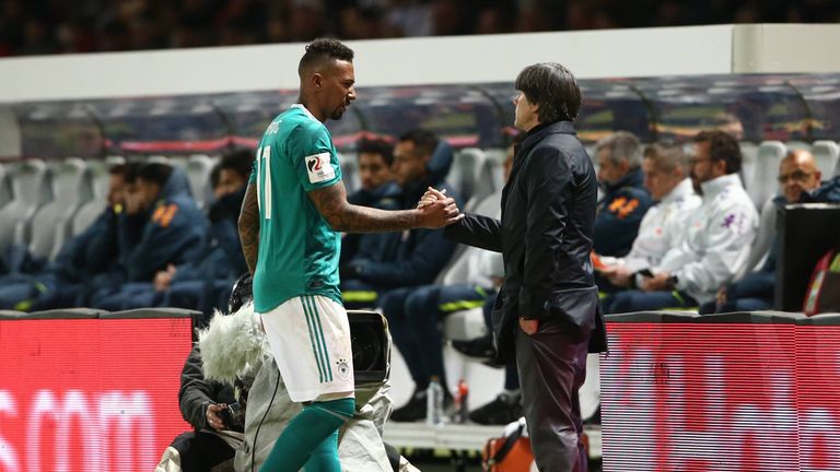 Joachim Löw muss weiter auf die Ankunft von Jerome Boateng im Trainingslager warten.
