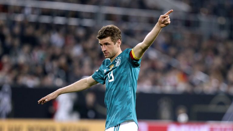 Klares Fan-Votum: Falls Manuel Neuer für die WM ausfällt, soll Thomas Müller die Kapitänsbinde tragen.