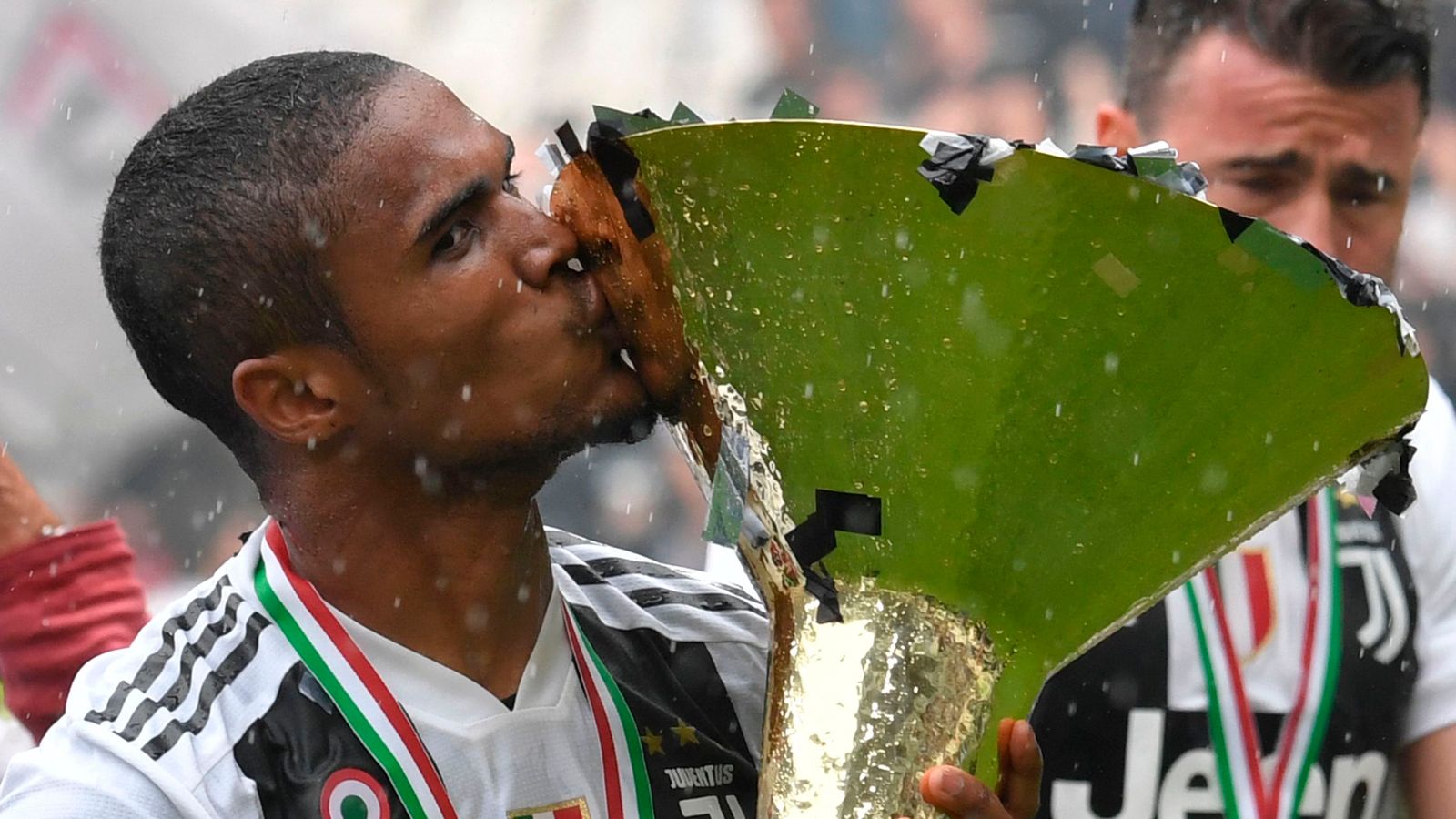 Für 40 Millionen Euro Juventus macht CostaVerpflichtung offiziell