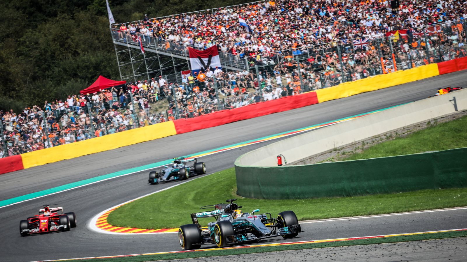 Neuer Vertrag: Formel 1 bis mindestens 2021 in Spa ...