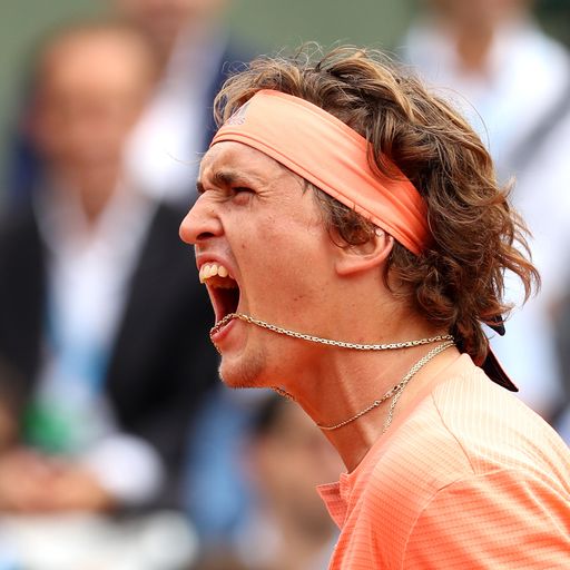 French Open: Matchball abgewehrt! Zverev nach nächstem Fünfsatzkrimi weiter