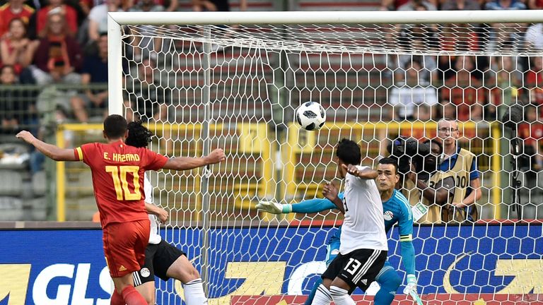 Eden Hazard (l.) erzielte in der 38. Minute das 2:0 für Belgien gegen Ägypten.