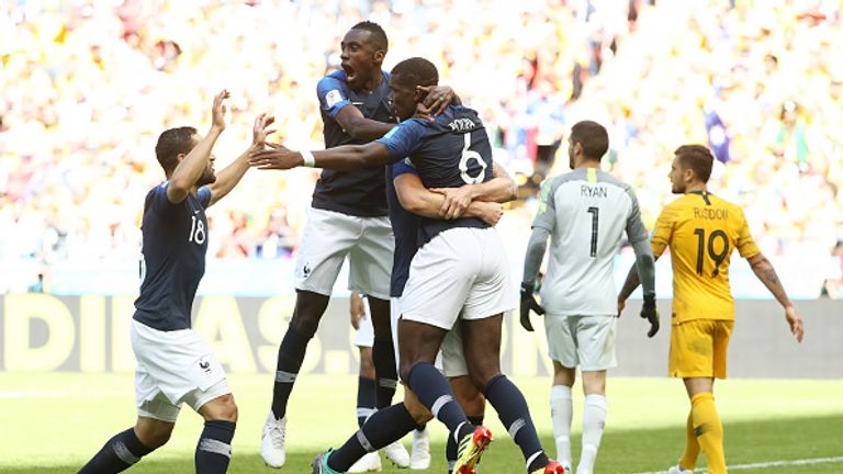 Paul Pogba rettet Frankreich vor Fehlstart bei der WM gegen Australien.