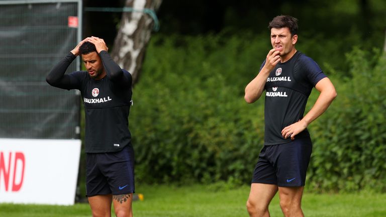 SCHWERSTER SPIELER: 100 Kilogramm bringt Englands Innenverteidiger Harry Maguire (rechts) auf die Waage und ist 2018 somit der schwerste Spieler alle WM-Teilnehmer.