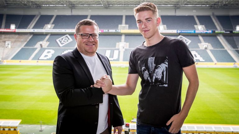 Andreas Poulsen (r.) spielt ab der kommenden Saison für Borussia Mönchengladbach. (Bildquelle/ Twitter: @borussia)