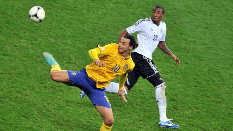 Zlatan Ibrahimovic kann Schweden im Gruppenspiel gegen Deutschland nicht mehr helfen.