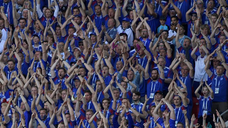 Die isländischen Fans sorgen bei der WM in Russland erneut für Furore.