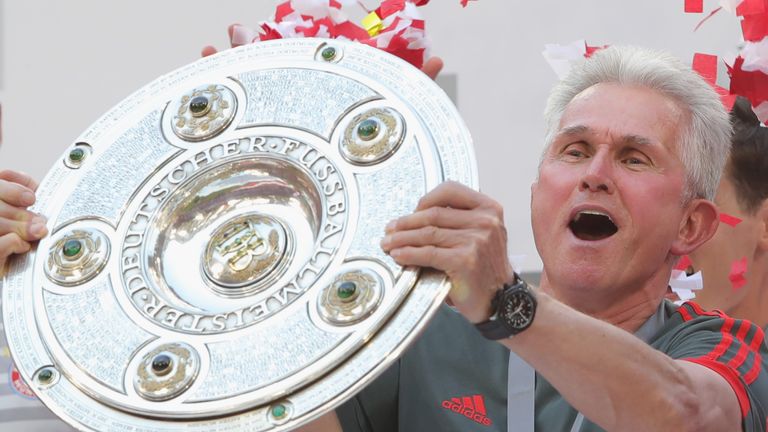 Jupp Heynckes: Mit seiner Routine und der Anerkennung bei den Spielern würde er für die benötigte Ruhe und Konzentration auf Wesentliche sorgen. Allerdings eher unwahrscheinlich, dass er seine Fußball-Rente erneut unterbricht.