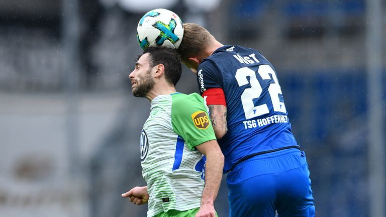 Kevin Vogt (TSG Hoffenheim): Der Innenverteidiger wurde von der Bild mit dem Rekordmeister in Verbindung gebracht. Für 25 Millionen Euro wäre Hoffenheim bereit den 26-Jährigen ziehen zu lassen. Vertraglich ist er noch bis 2020 an die TSG gebunden.